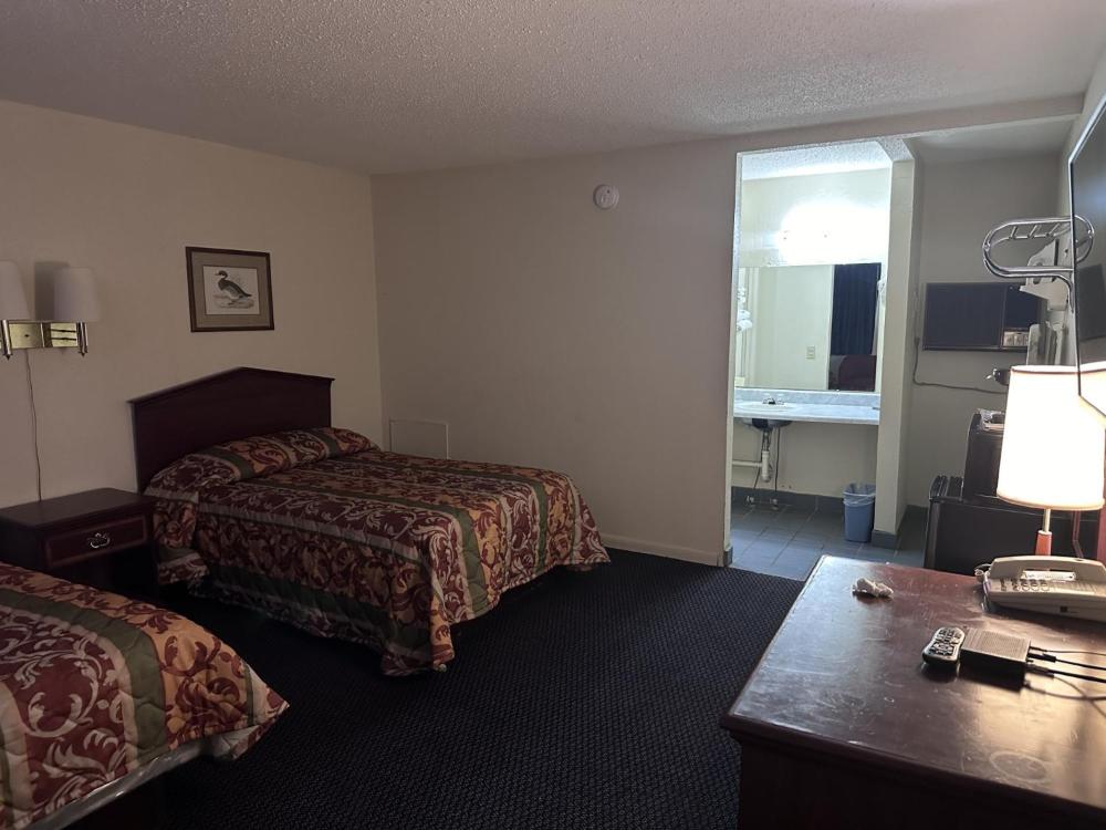 Budget Double Room interior